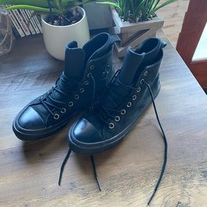 Waterproof converse Chuck Taylor boots